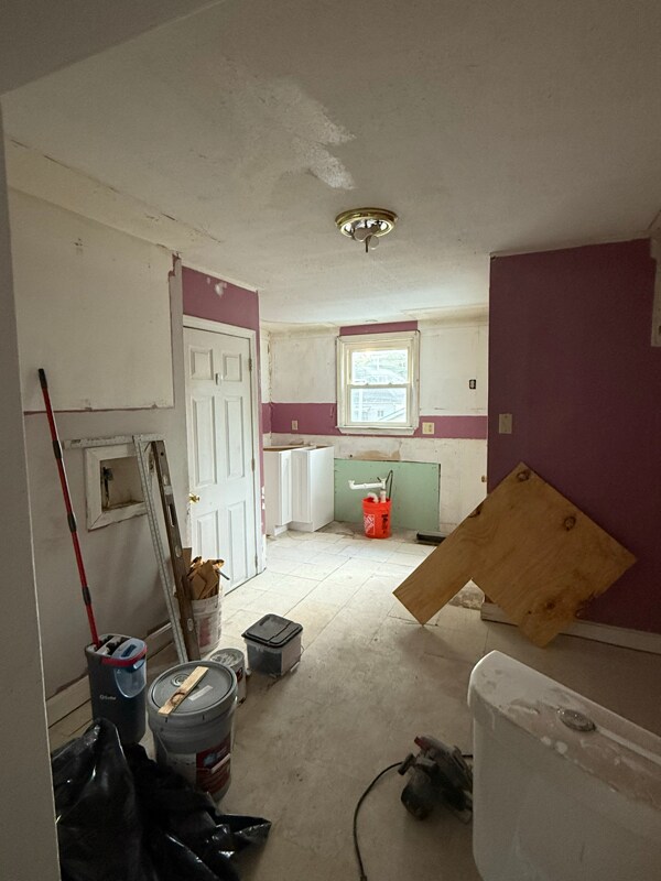 Building Photo - 56 Laval St