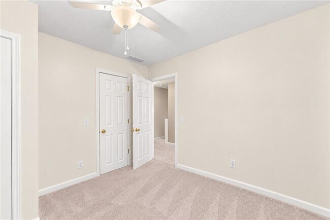 Building Photo - 3451 Leisure Ln
