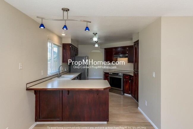 Building Photo - Charming Three Bedroom Home in West Beaver...