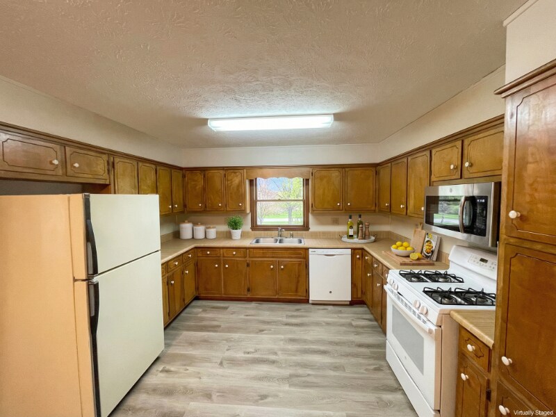 Building Photo - 691 Kirkus Dr SE