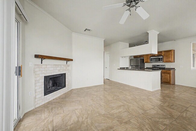 Building Photo - 16013 S Desert Foothills Pkwy