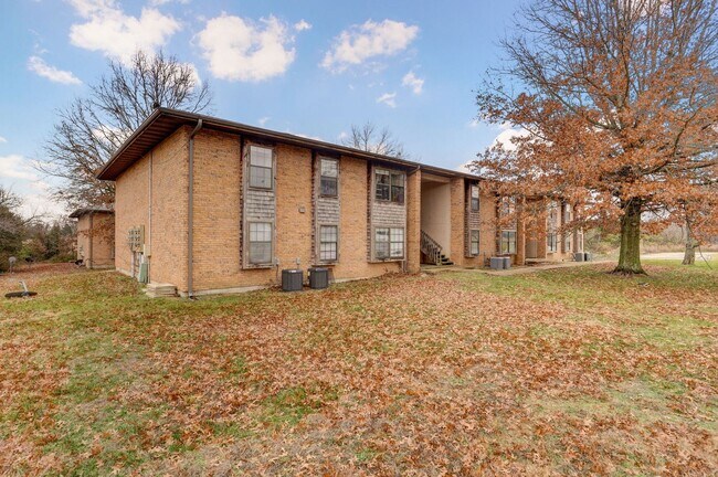 Building Photo - 930 New Buffalo Rd