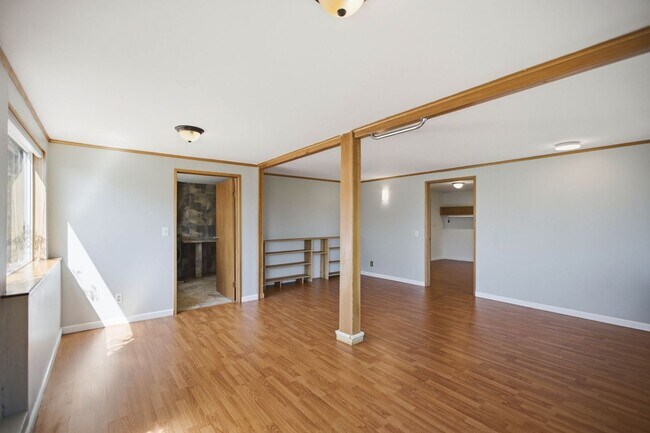 Building Photo - Spacious 4 Bed 2.5 Bath Home with Panoramic Views in Magnolia