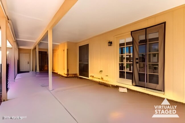 Building Photo - 26414 S Lakemont Dr