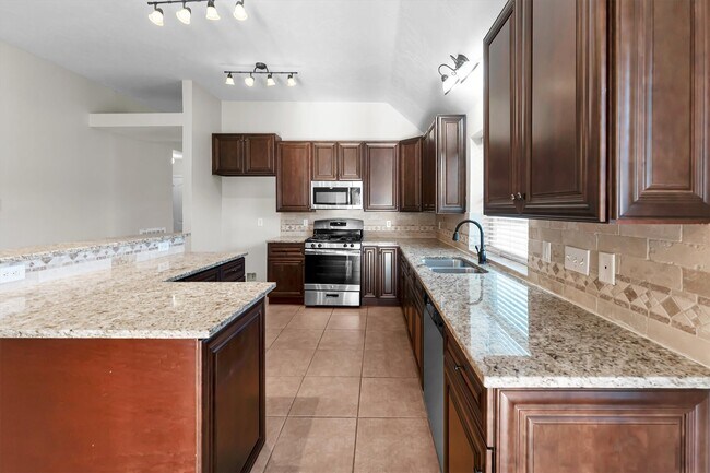 Building Photo - 2722 Bronze Loquate Ct