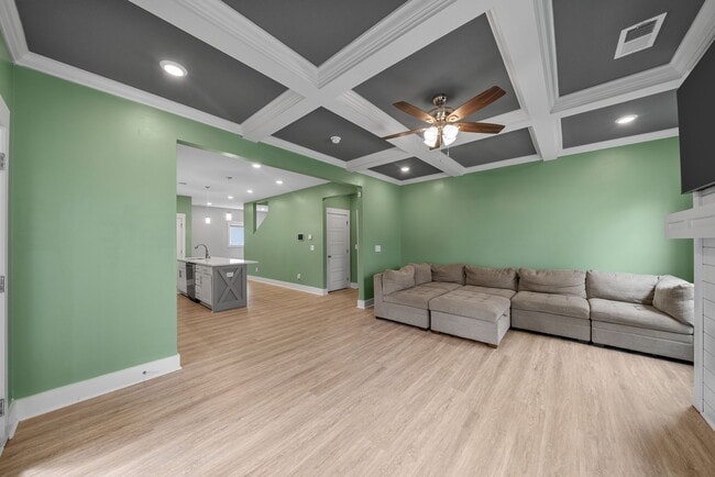 Building Photo - 1511 Kingbird Dr