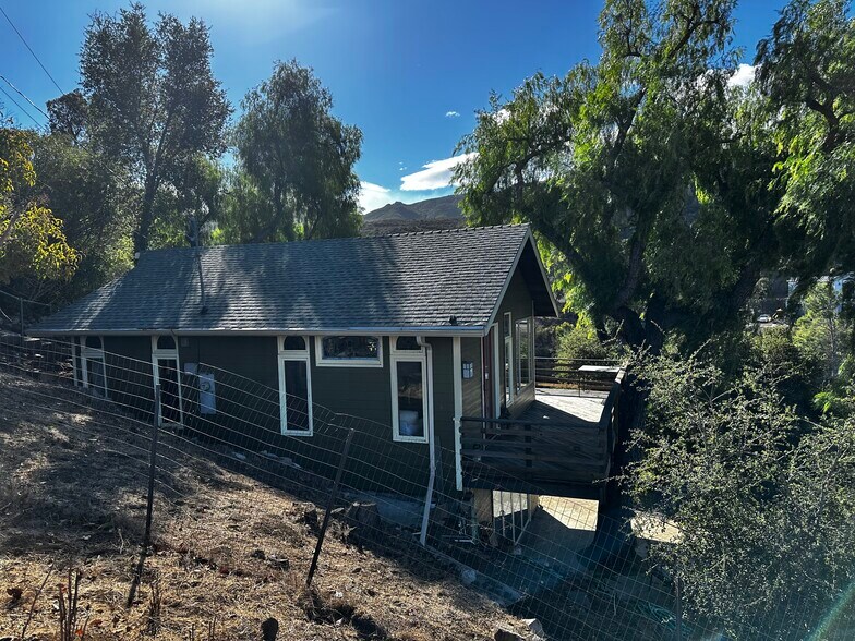 View From Parking - 28921 Crest Dr