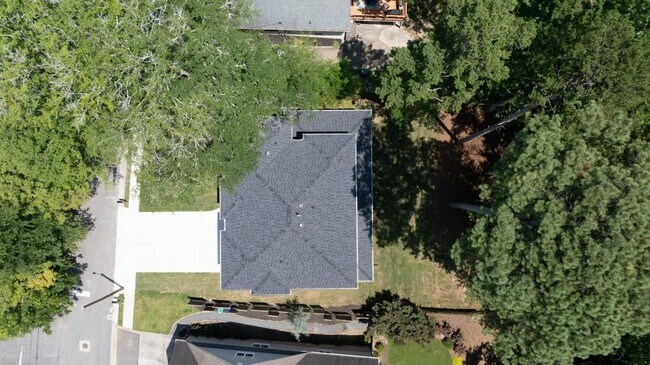 Building Photo - 2771 Guthrie St