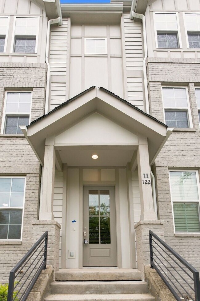 Building Photo - 122H Oceola Ave