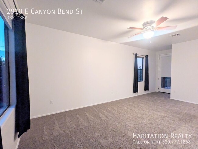 Building Photo - *****Flexible lease terms!*****Stunning 3B...