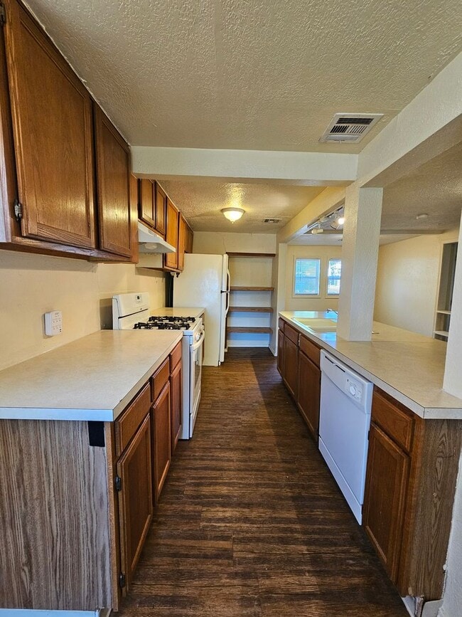 Building Photo - (2) Bed/(1) Bath in Core Norman Avail NOW! Video Tour!