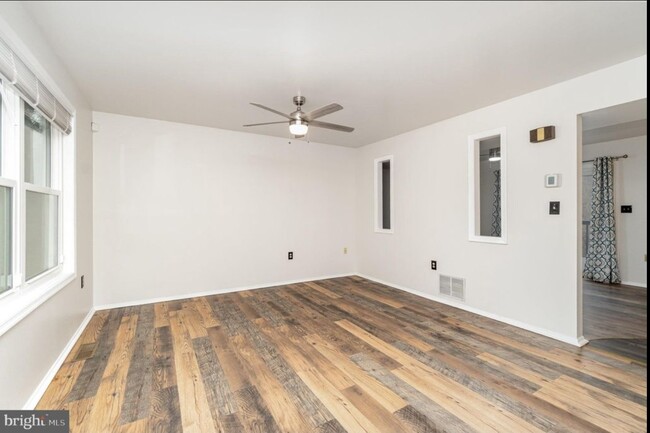 Building Photo - 2722 Buxton Ct