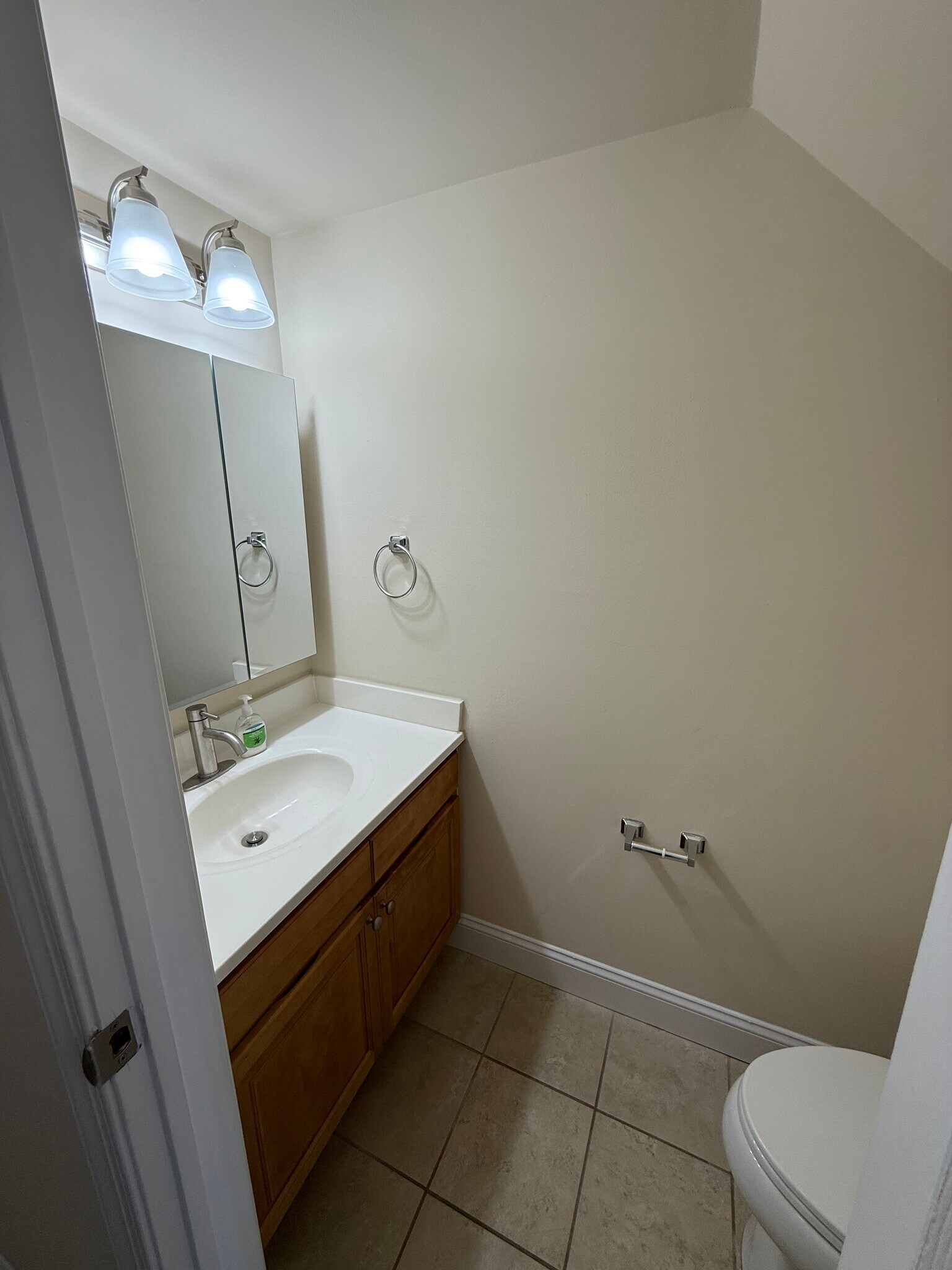 Building Photo - 71 Reliance Sq