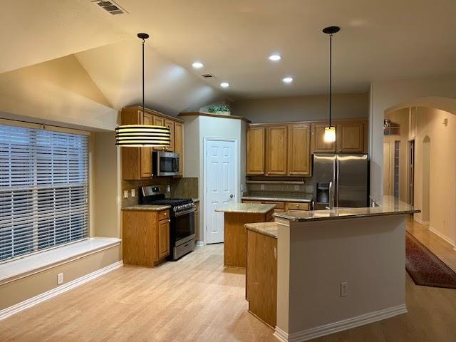 Building Photo - 2016 Knights Ct