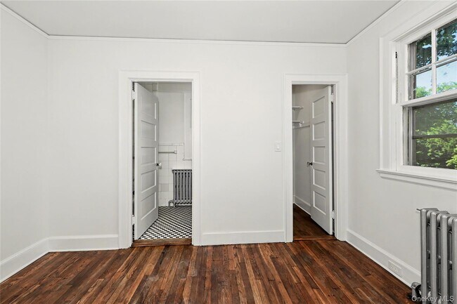 Building Photo - 53 Cortlandt Ave