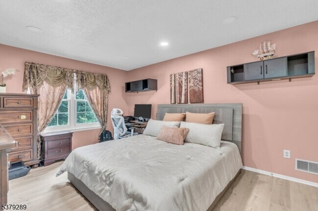 Building Photo - 1509 Longley Ct