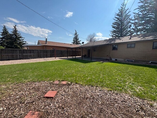 Building Photo - 4 Bedroom 2 Bath Single Family Home In South Cheyenne