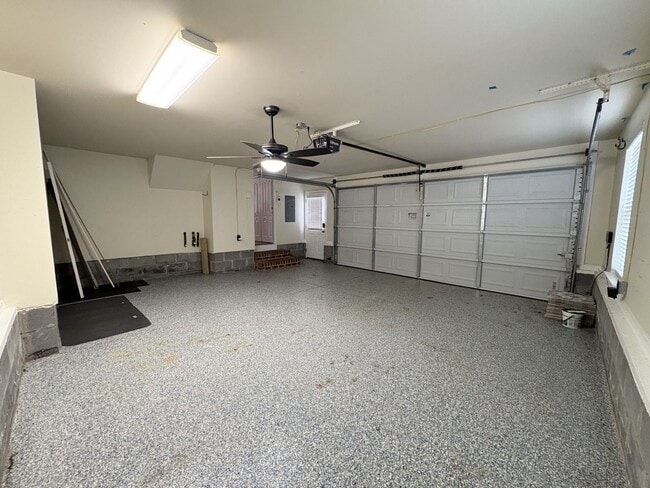 Building Photo - Harbour Breeze Estates