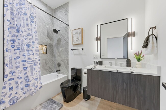 Building Photo - 4210 W 5th Ave