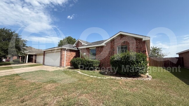 Building Photo - 114 Rio Grande Dr