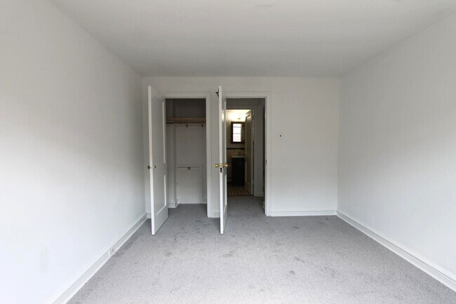 Building Photo - 510 S Pleasant Pl