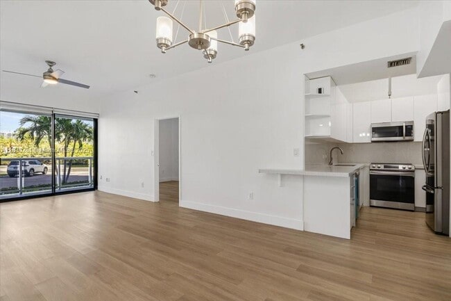 Primary Photo - 20505 E Country Club Dr