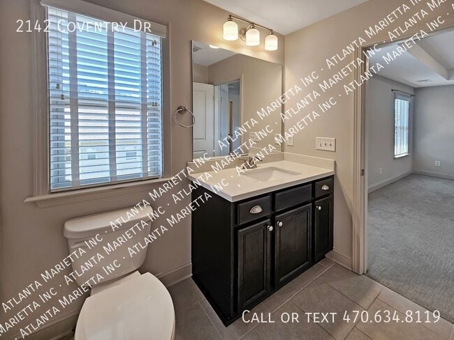 Building Photo - 2142 Coventry Dr