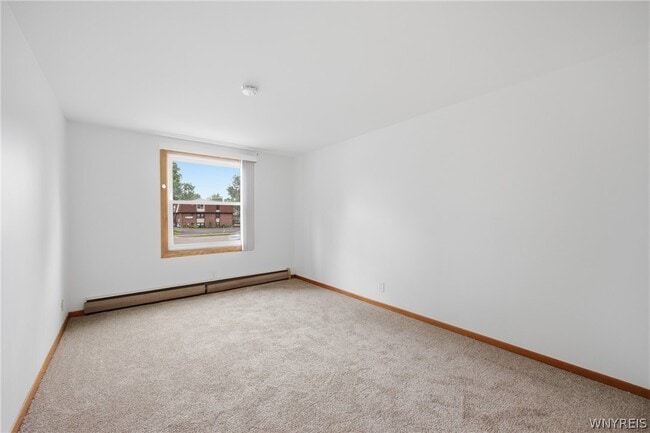Building Photo - 2500 Sheridan Dr