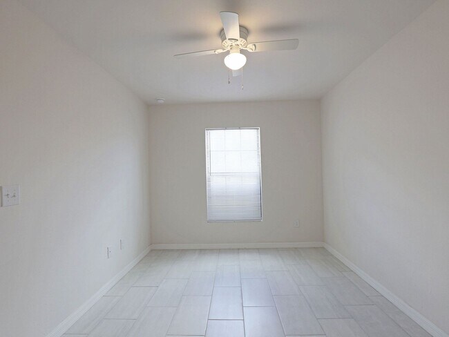 Building Photo - Cape Coral 826