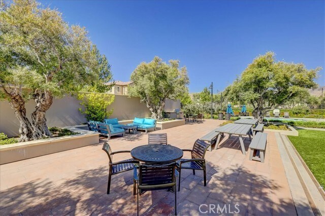 Building Photo - 203 Fiore