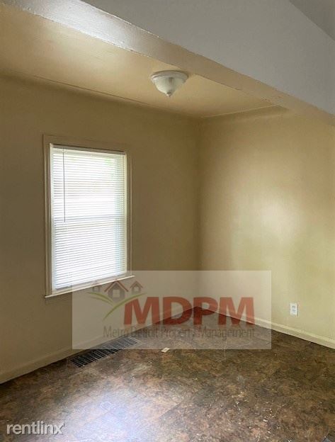 Building Photo - 3 br, 1 bath House - 16245 Sorrento St