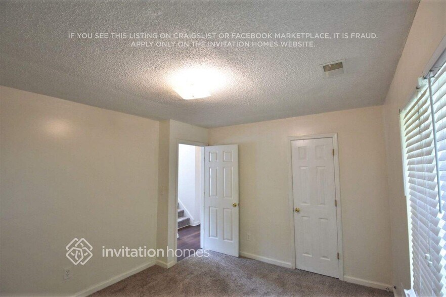 Building Photo - 464 Gresham Dr