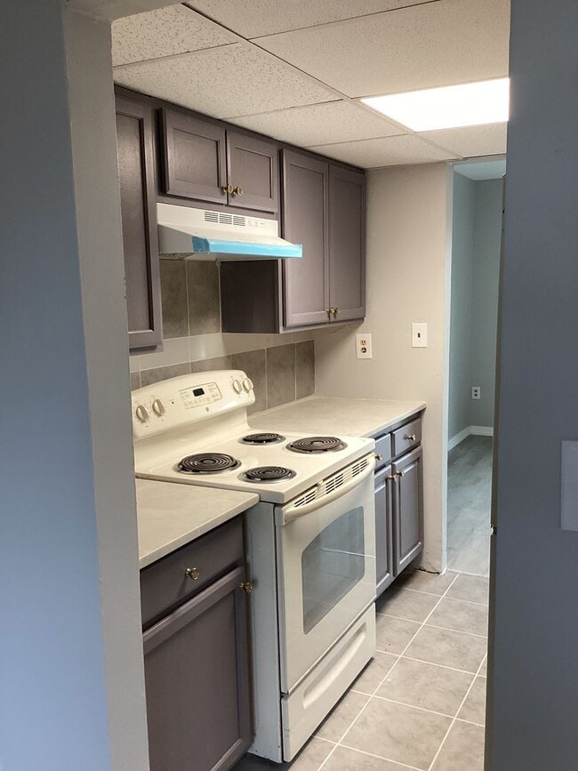 Building Photo - Three-Bedroom Townhouse Available Now