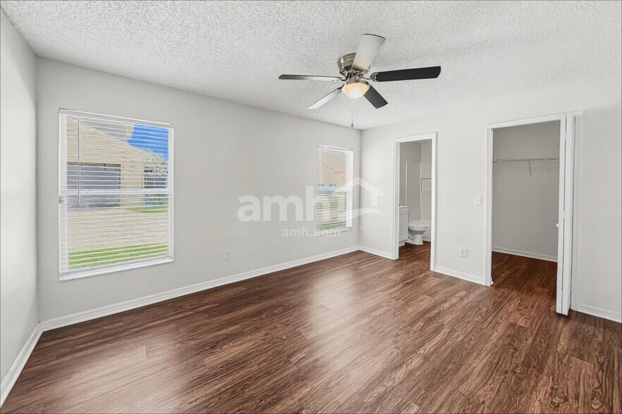 Building Photo - 732 McLean Ct