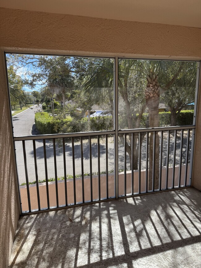 Building Photo - 26741 Little John Ct