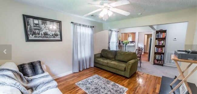 Building Photo - 1313 18th Ave