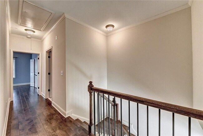 Building Photo - 2448 Tenor Ln