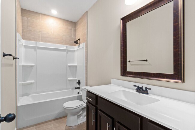 Building Photo - Pet Friendly Four Bedroom!