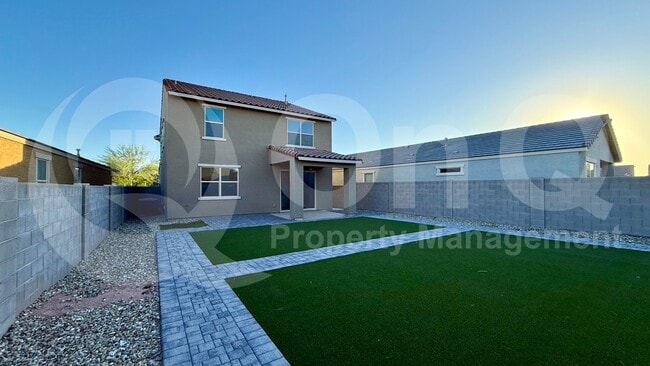 Building Photo - 40414 W Sunland Dr