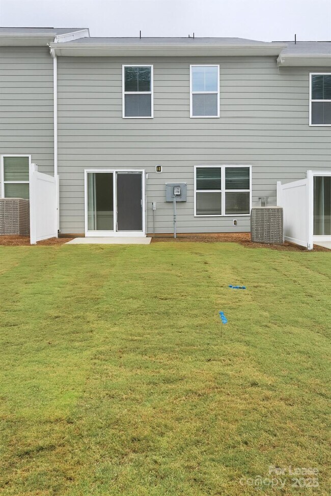 Building Photo - 6104 Faron Wy