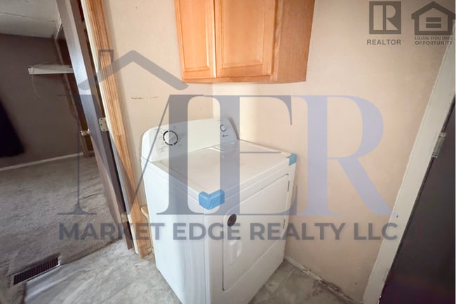 Building Photo - 2Bed/2Bath Mobile Home in Apache Junction! Ready for Immediate Move-In! -- NO HOA! RV PARKING!