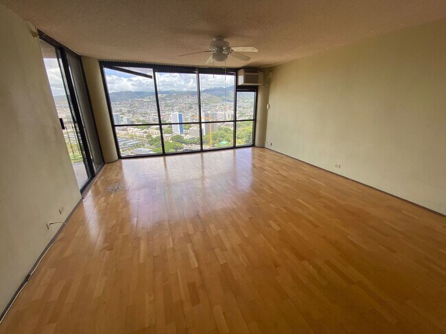 Building Photo - 60 N Beretania St