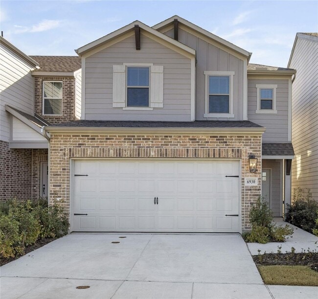 Building Photo - Brand-New 2025 Home in Gated Community Near Downtown Dallas
