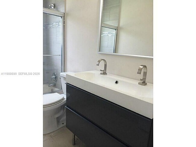 Building Photo - 740 NE 179th Terrace