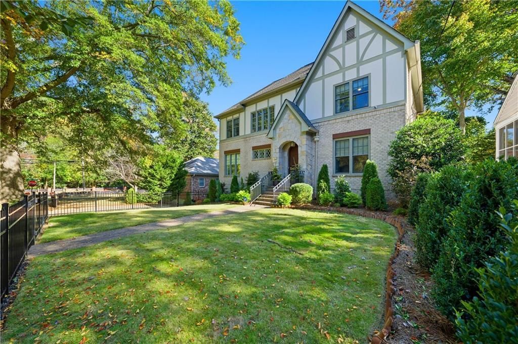 Building Photo - 1295 Cumberland Rd NE