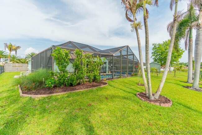 Building Photo - 5593 NW Wesley Rd