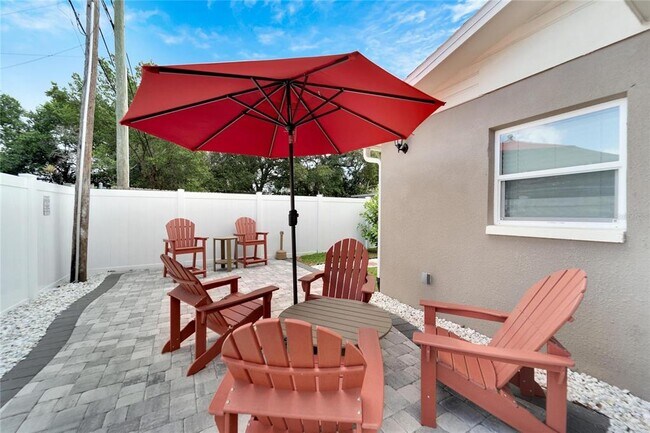 Building Photo - 1462 Cleveland St