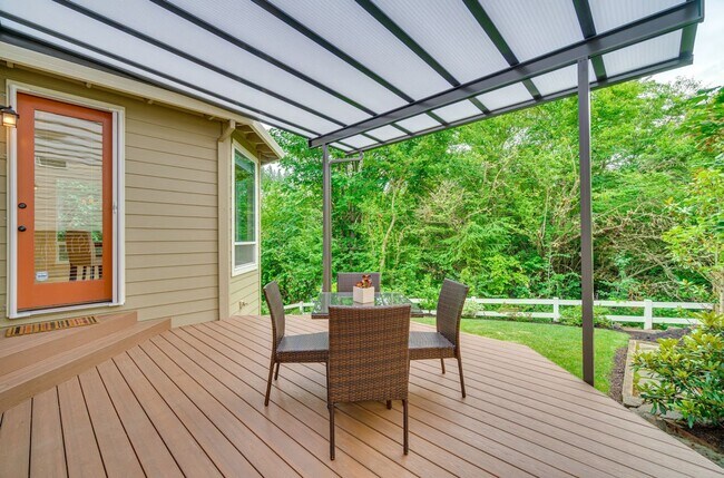 Building Photo - Stunning Bethany Home with 3,111 Sq Ft, Four Bedrooms + Dedicated Office & Covered Backyard Deck