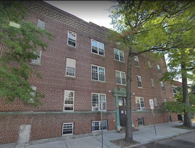 Primary Photo - 981 18th Ave