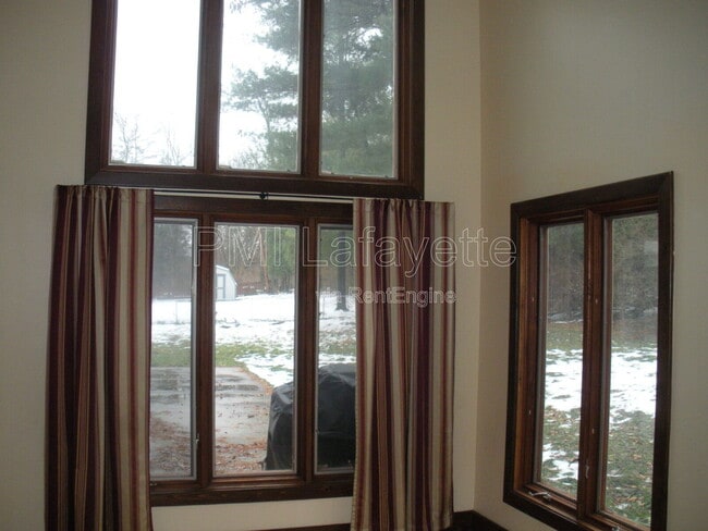 Building Photo - 2547 Nottingham Pl